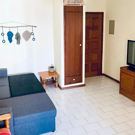 Apartment Com Vista-mar Na Da Rocha, Portimao
