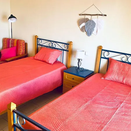 Apartment Com Vista-mar Na Da Rocha, Portimao